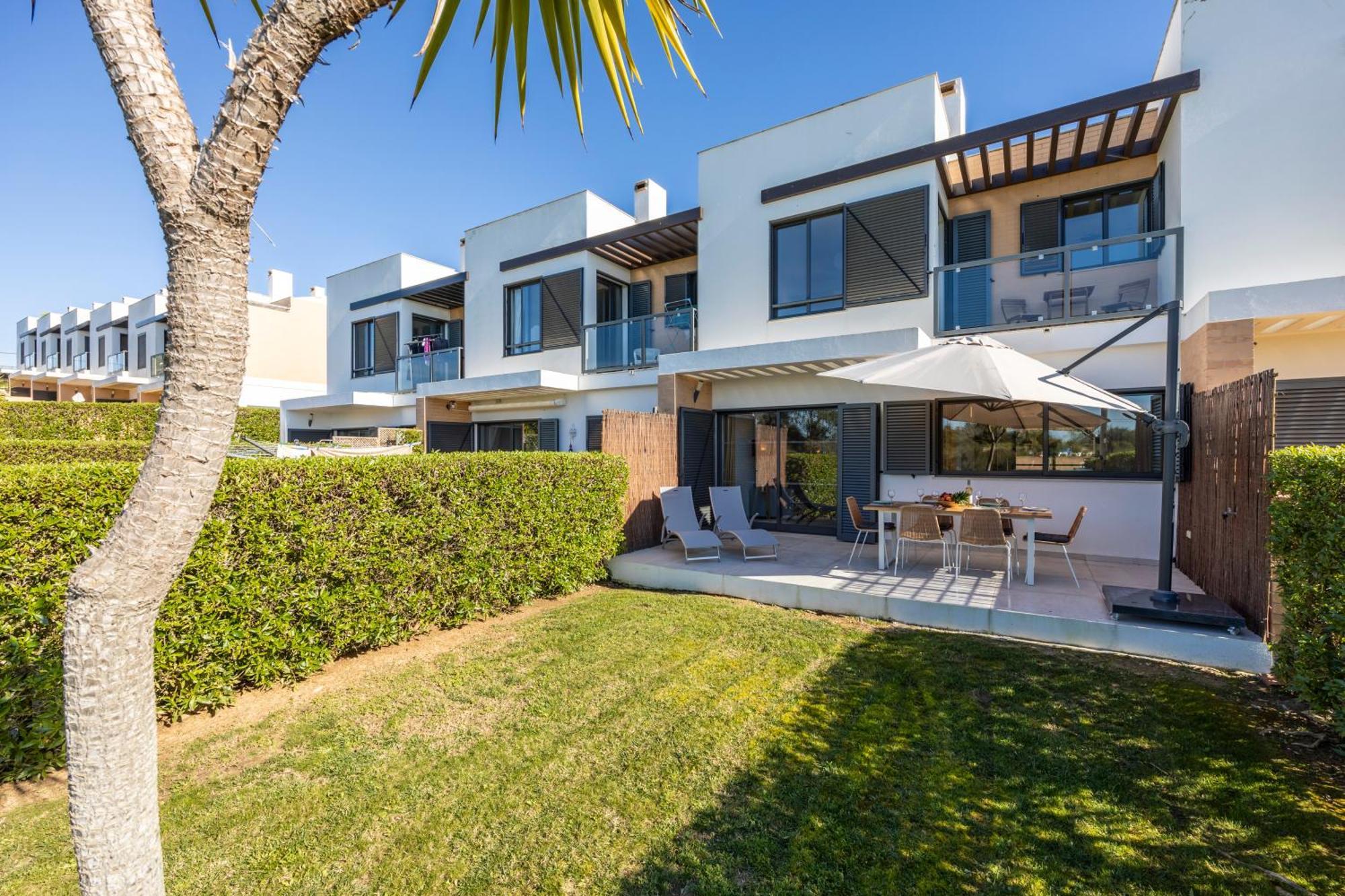 Holiday home Casa Esmarand *